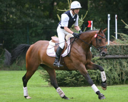 Andreas Brandt kam bei der Internationalen Zwei-Sterne-Vielseitigkeit in Liepe mit Escada JS in die Platzierung. Foto: Wego